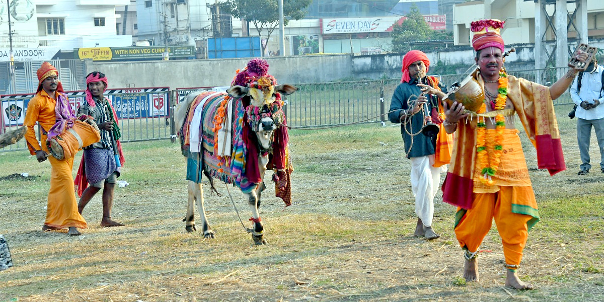 Bhogi Festival Celebrations In Vijayawada - Sakshi11