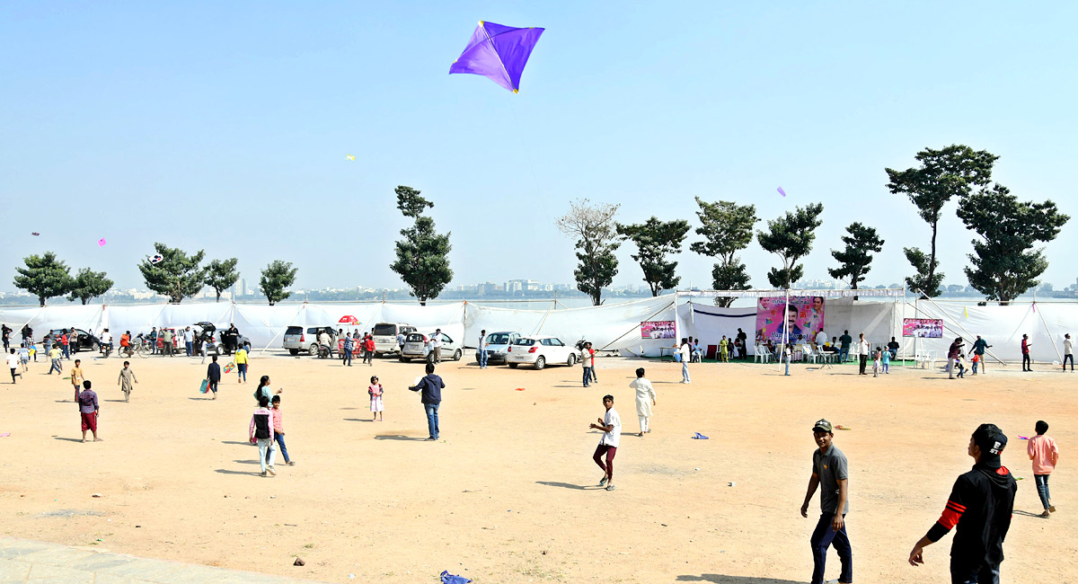 Kites Festival at Parade Grounds   - Sakshi3