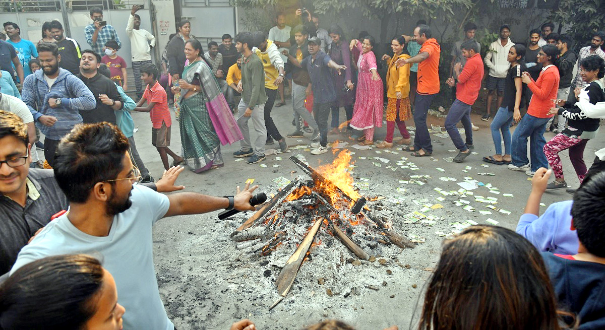 Bhogi Festival Celebrations In Vijayawada - Sakshi15