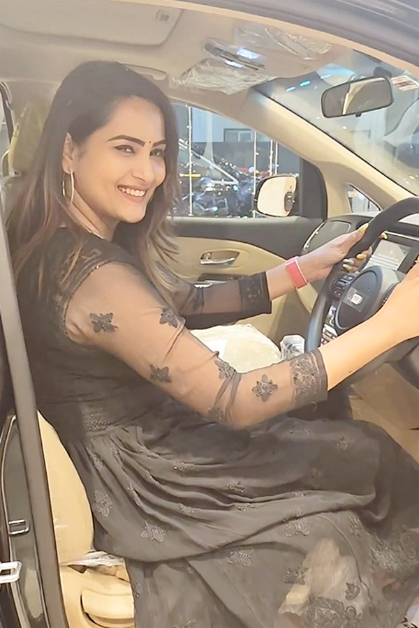 Bigg boss telugu fame himaja buys luxury car on sankranthi PHotos - Sakshi4