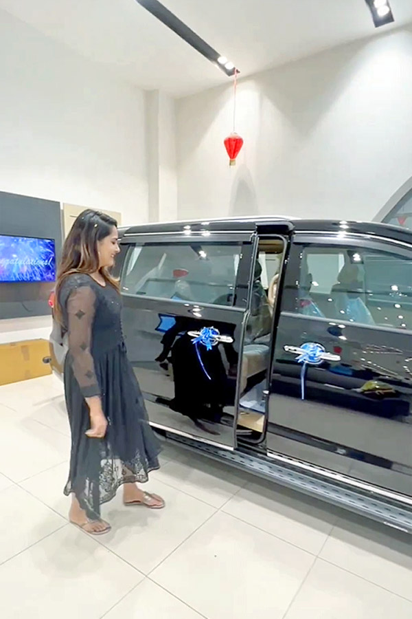 Bigg boss telugu fame himaja buys luxury car on sankranthi PHotos - Sakshi10