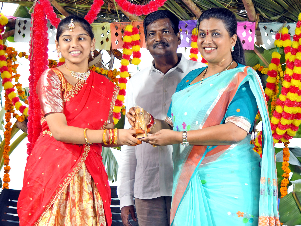 Minister Roja Participated in Sankranti Celebrations  - Sakshi19