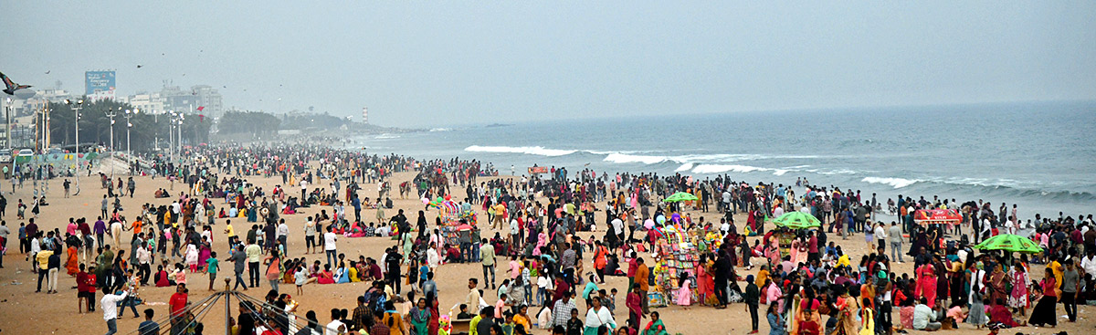 Visakhapatnam RK Beach Photos - Sakshi5