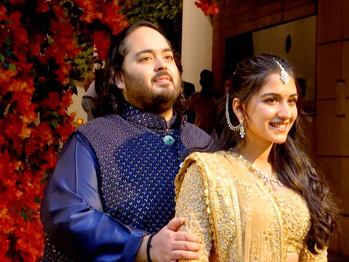 Anant Ambani And Radhika Merchant Gets Engaged At Antilia In Mumbai PHotos - Sakshi10