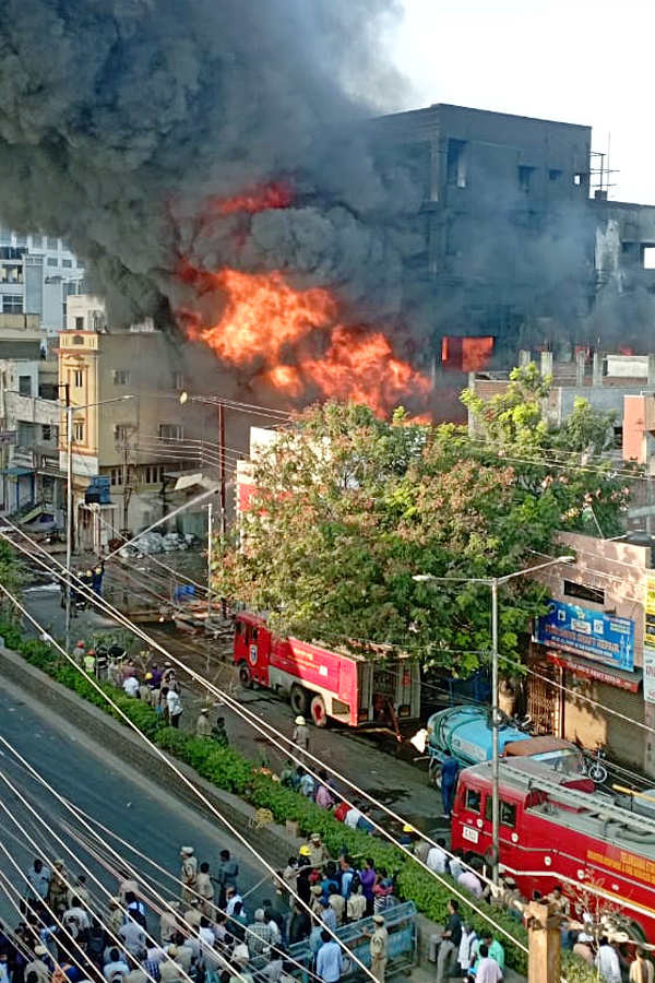 Massive Fire Accident in Secunderabad Photos - Sakshi9