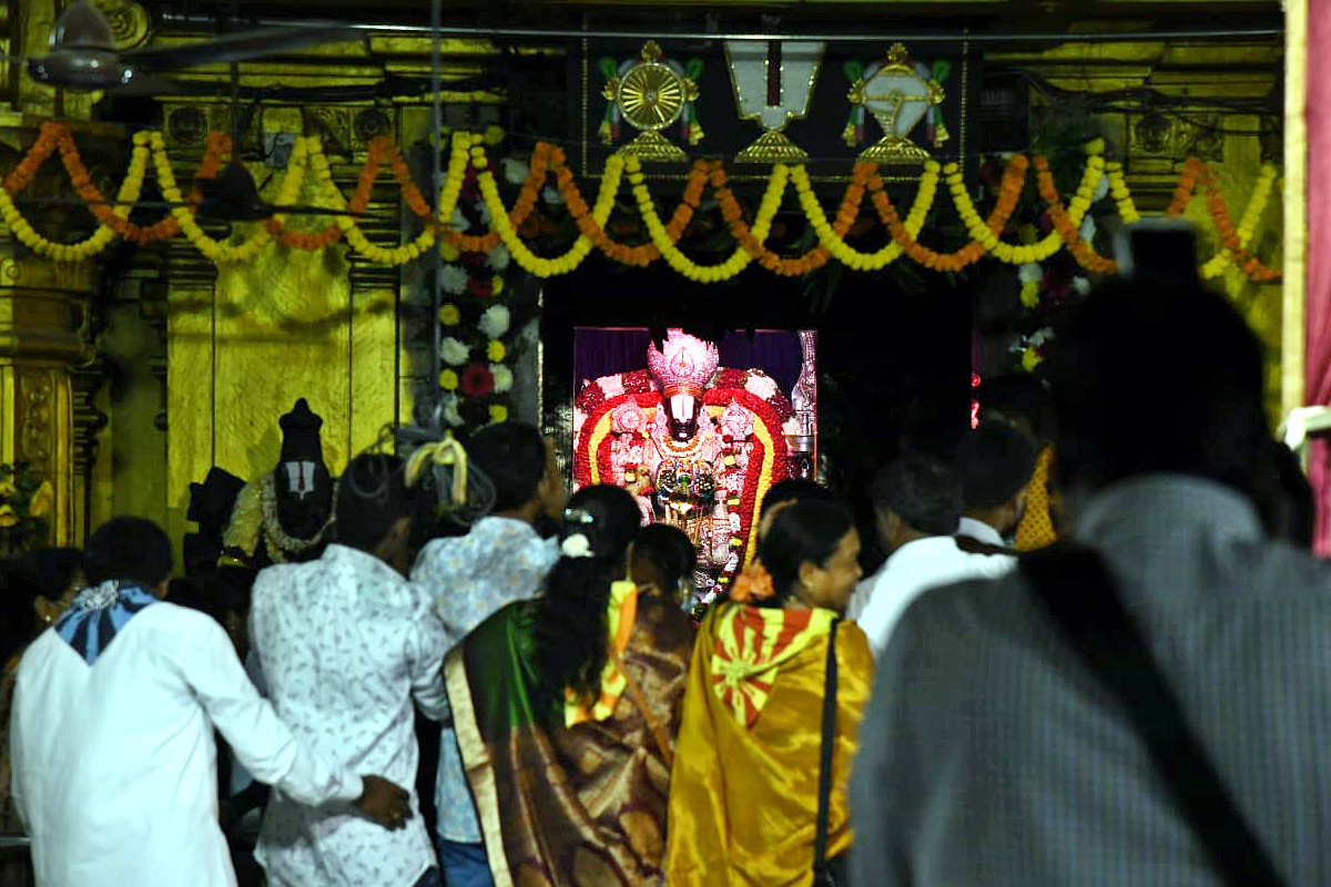 Vaikunta Ekadashi Celebrations In Visakhapatnam - Sakshi13