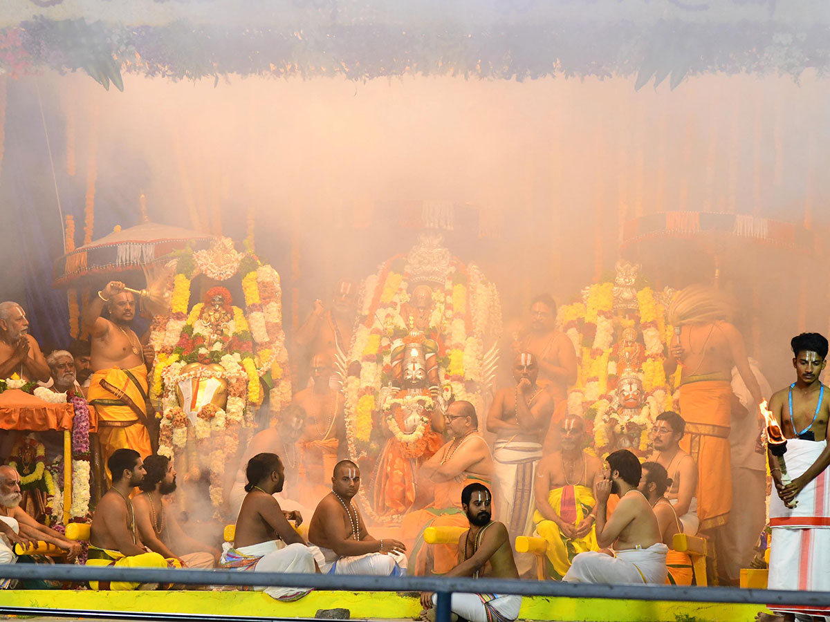 Vaikunta Ekadasi 2023 Celebrations at Bhadrachalam - Sakshi1