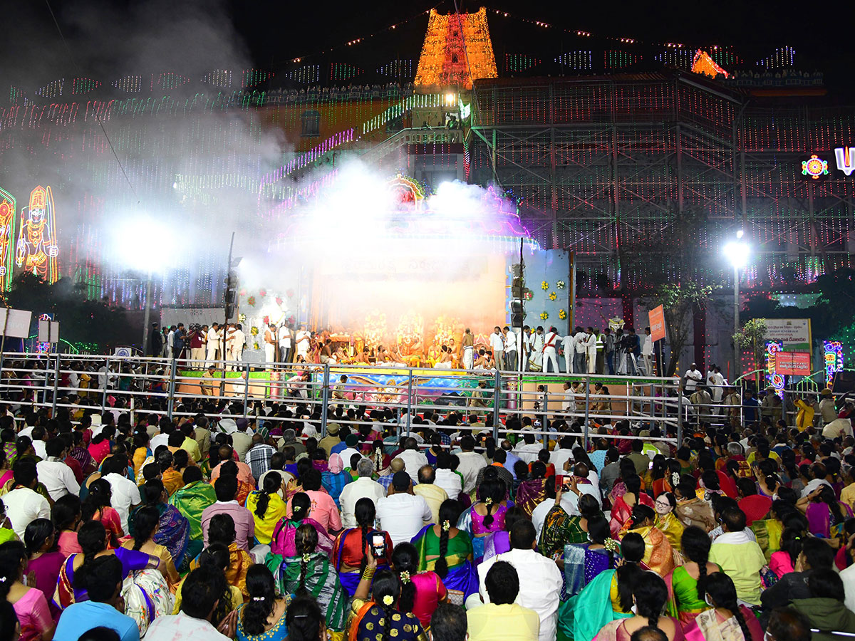 Vaikunta Ekadasi 2023 Celebrations at Bhadrachalam - Sakshi17