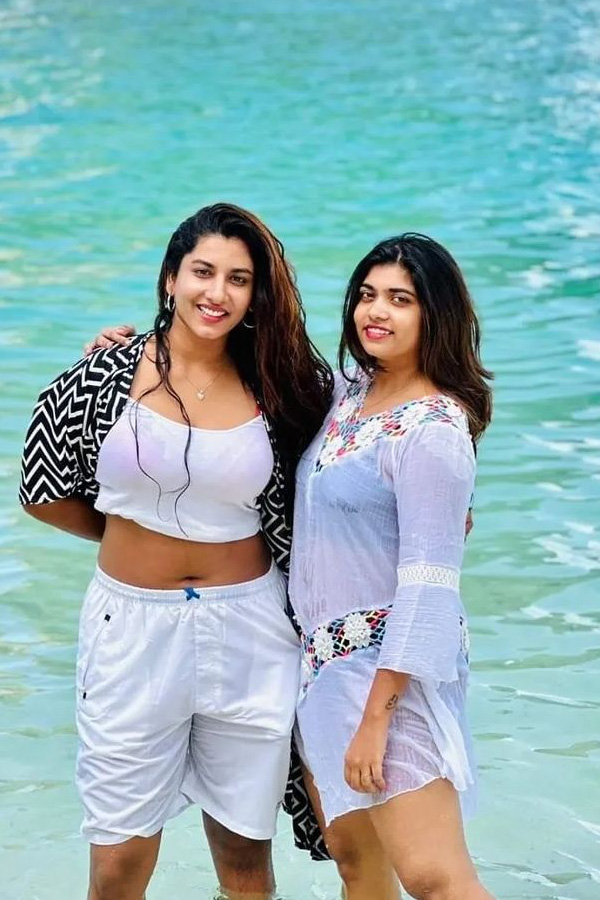 Anchor Vishnu Priya ENJOYING In Thailand Beach Photos - Sakshi4