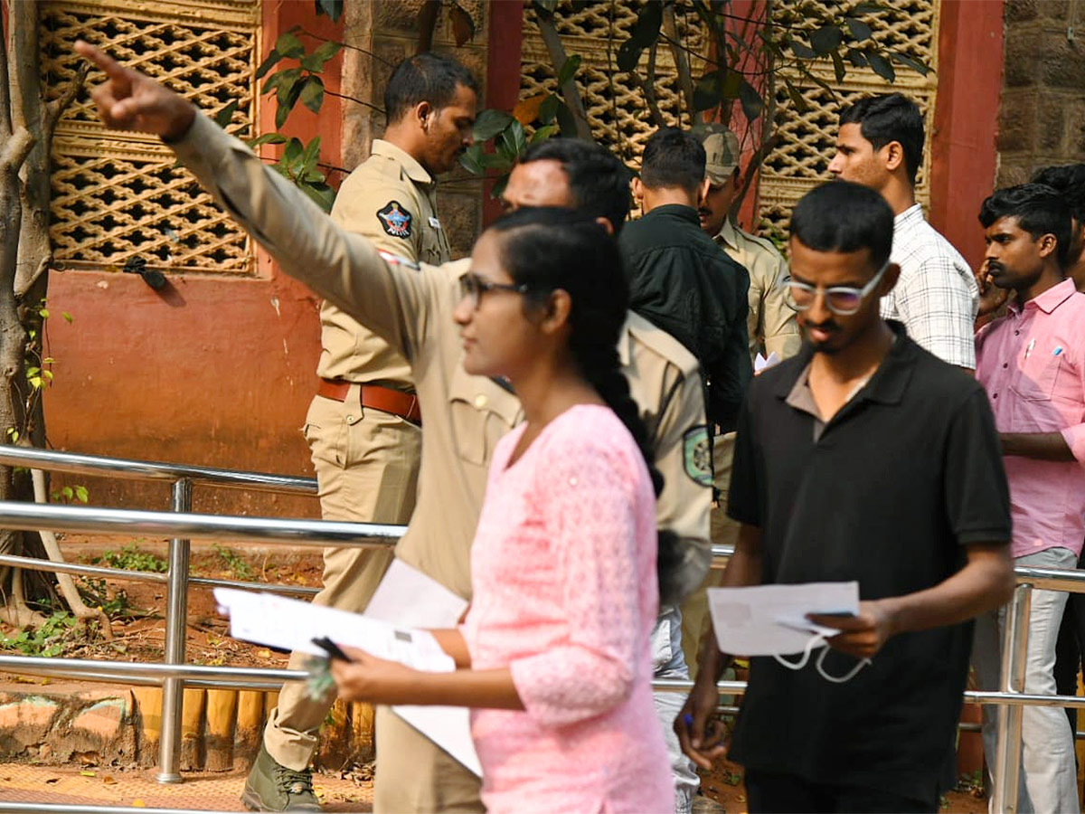 AP Constable Preliminary Exam January 22nd Photos - Sakshi2