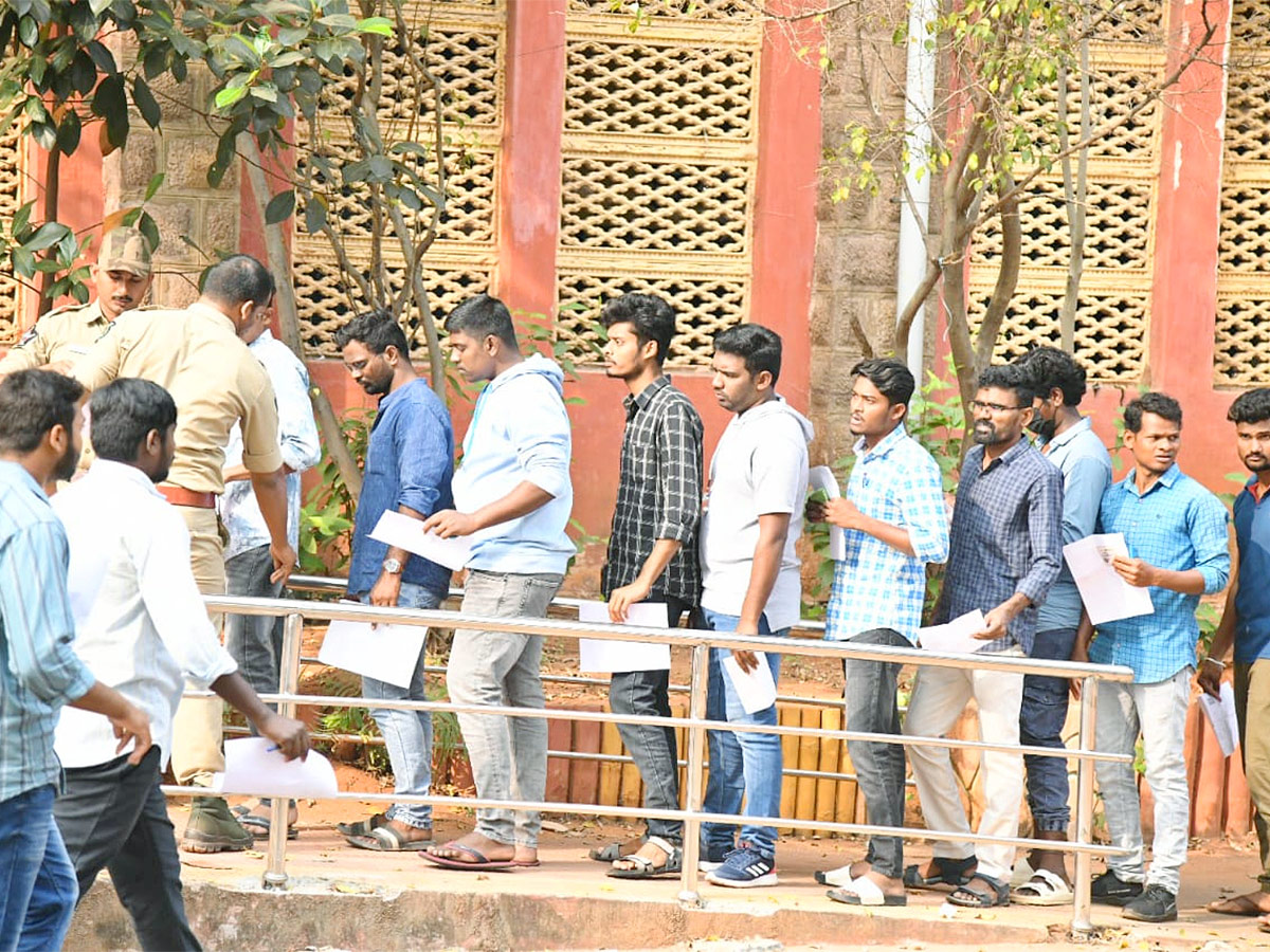 AP Constable Preliminary Exam January 22nd Photos - Sakshi3