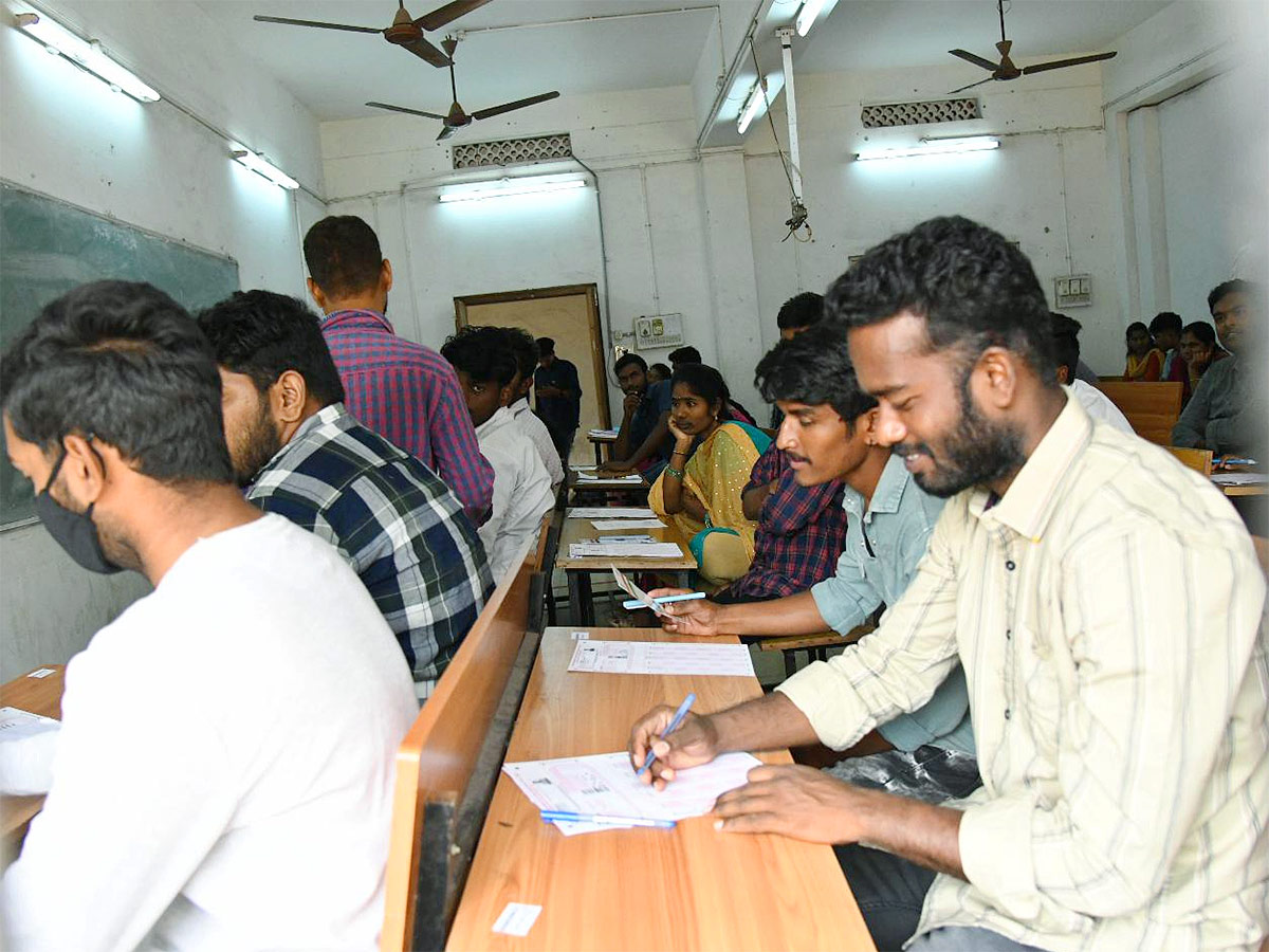 AP Constable Preliminary Exam January 22nd Photos - Sakshi8