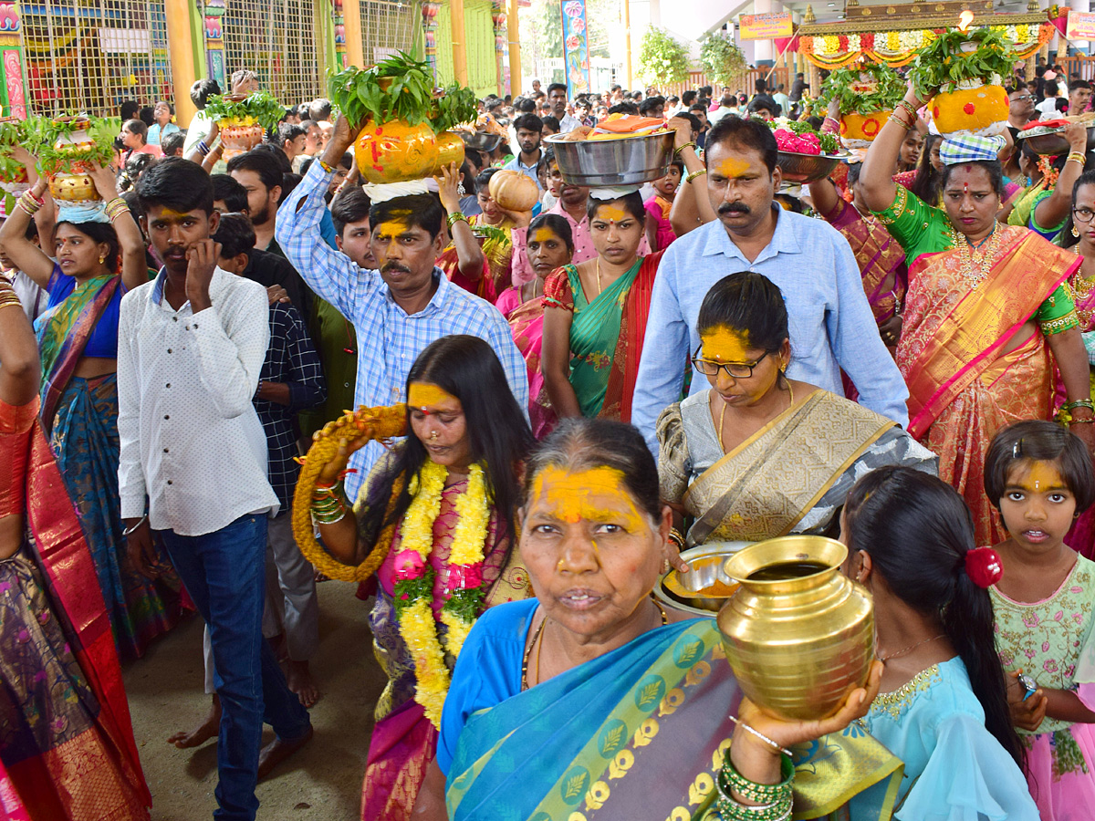 Hyderabad Gajularamaram Chittaramma Jatara Photos - Sakshi17