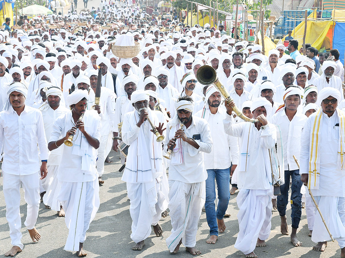 Nagoba Jatara Concludes In Telangana - Sakshi1