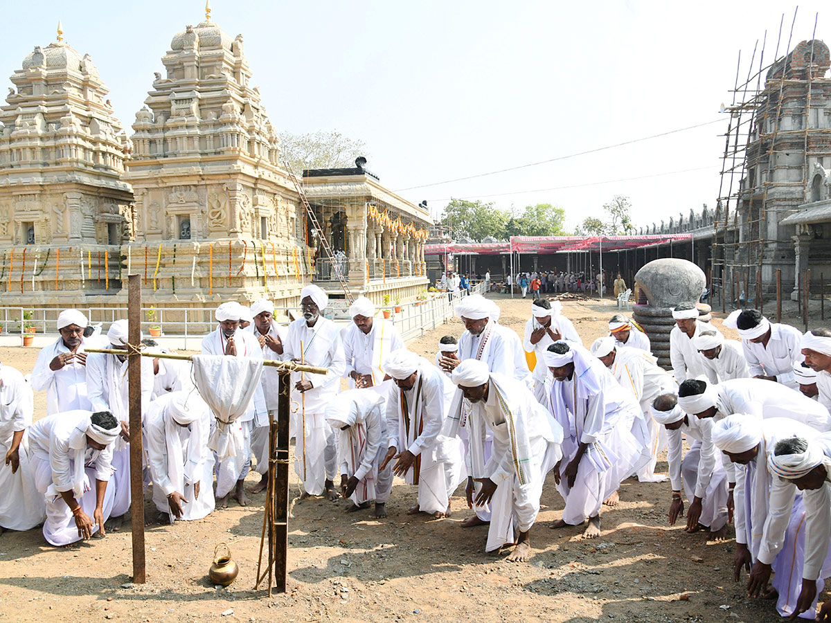 Nagoba Jatara Concludes In Telangana - Sakshi3