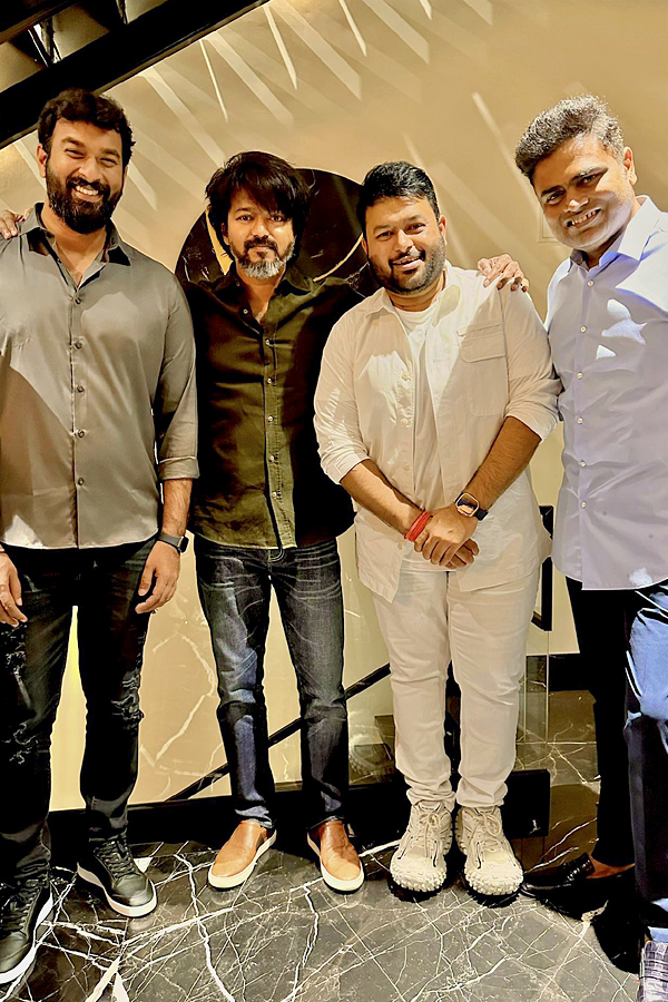 Thalapathy Vijay Attends Varasudu Success Party at Dil Raju Home Photos - Sakshi3