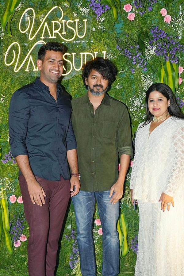 Thalapathy Vijay Attends Varasudu Success Party at Dil Raju Home Photos - Sakshi10