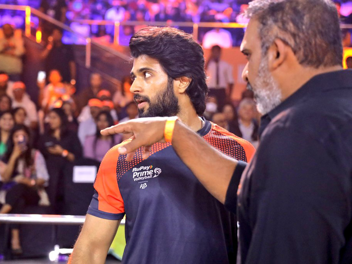 Vijay Deverakonda becomes Co Owner of Hyderabad Black Hawks - Sakshi12