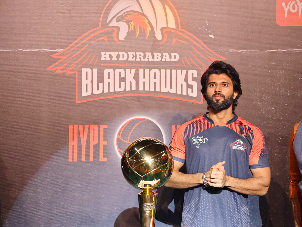 Vijay Deverakonda becomes Co Owner of Hyderabad Black Hawks - Sakshi7