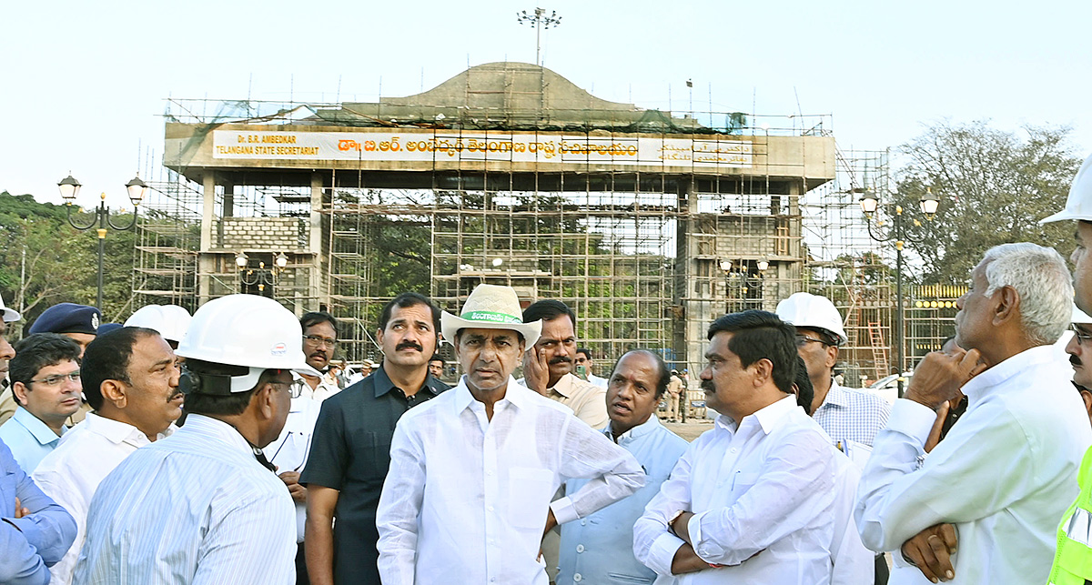 CM KCR Visits New Sachivalayam in Hyderabad Photos - Sakshi18