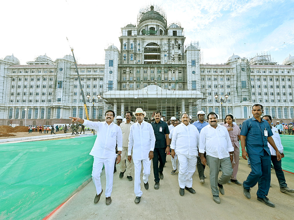 CM KCR Visits New Sachivalayam in Hyderabad Photos - Sakshi20