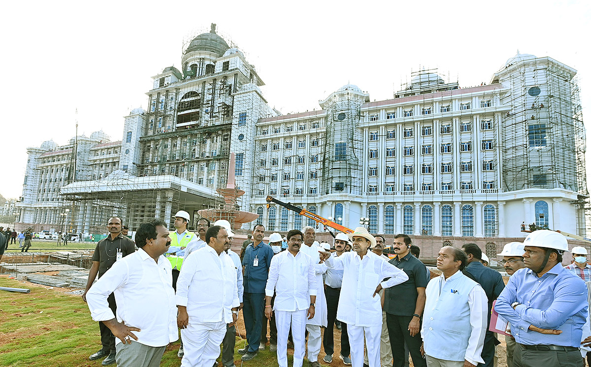 CM KCR Visits New Sachivalayam in Hyderabad Photos - Sakshi3