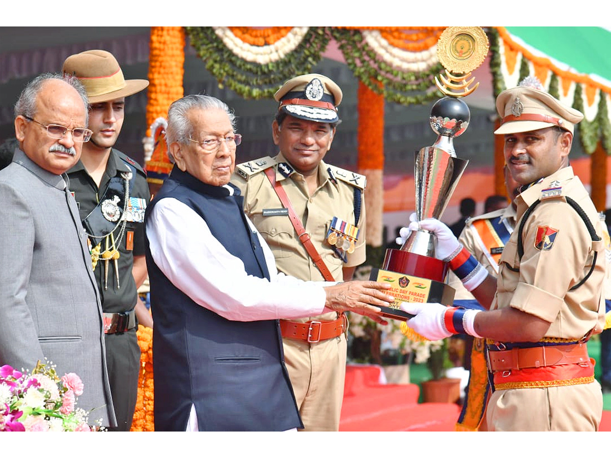 74th Republic day Celebrations At Indira Gandhi Stadium Vijayawada PHotos - Sakshi9