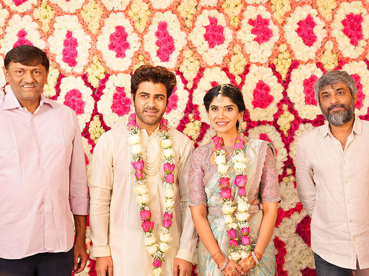 Tollywood Hero Sharwanand Engagement Photos - Sakshi16