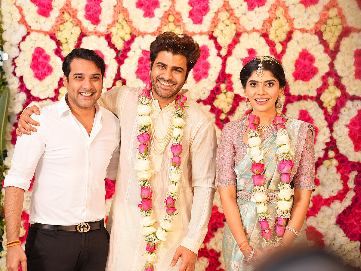 Tollywood Hero Sharwanand Engagement Photos - Sakshi25