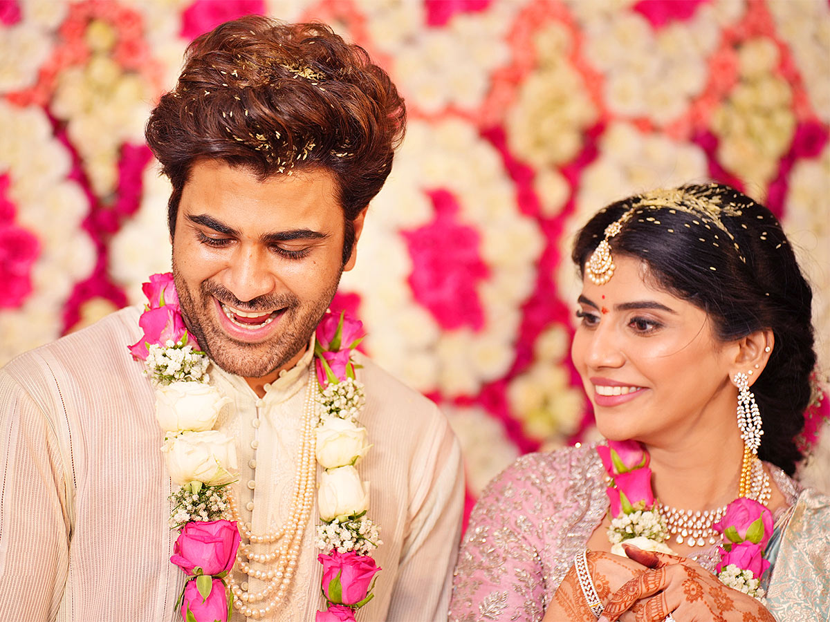 Tollywood Hero Sharwanand Engagement Photos - Sakshi35