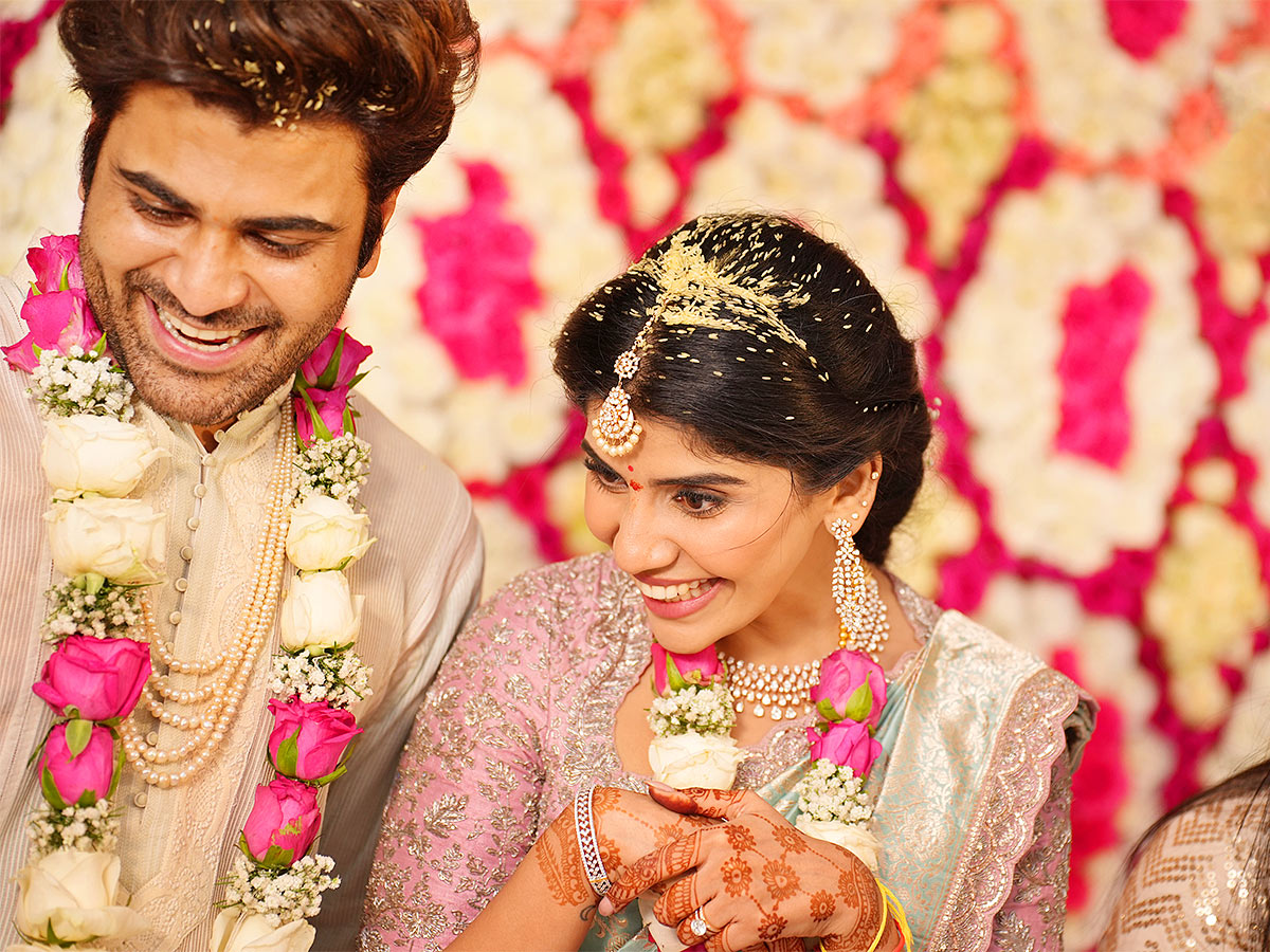 Tollywood Hero Sharwanand Engagement Photos - Sakshi36