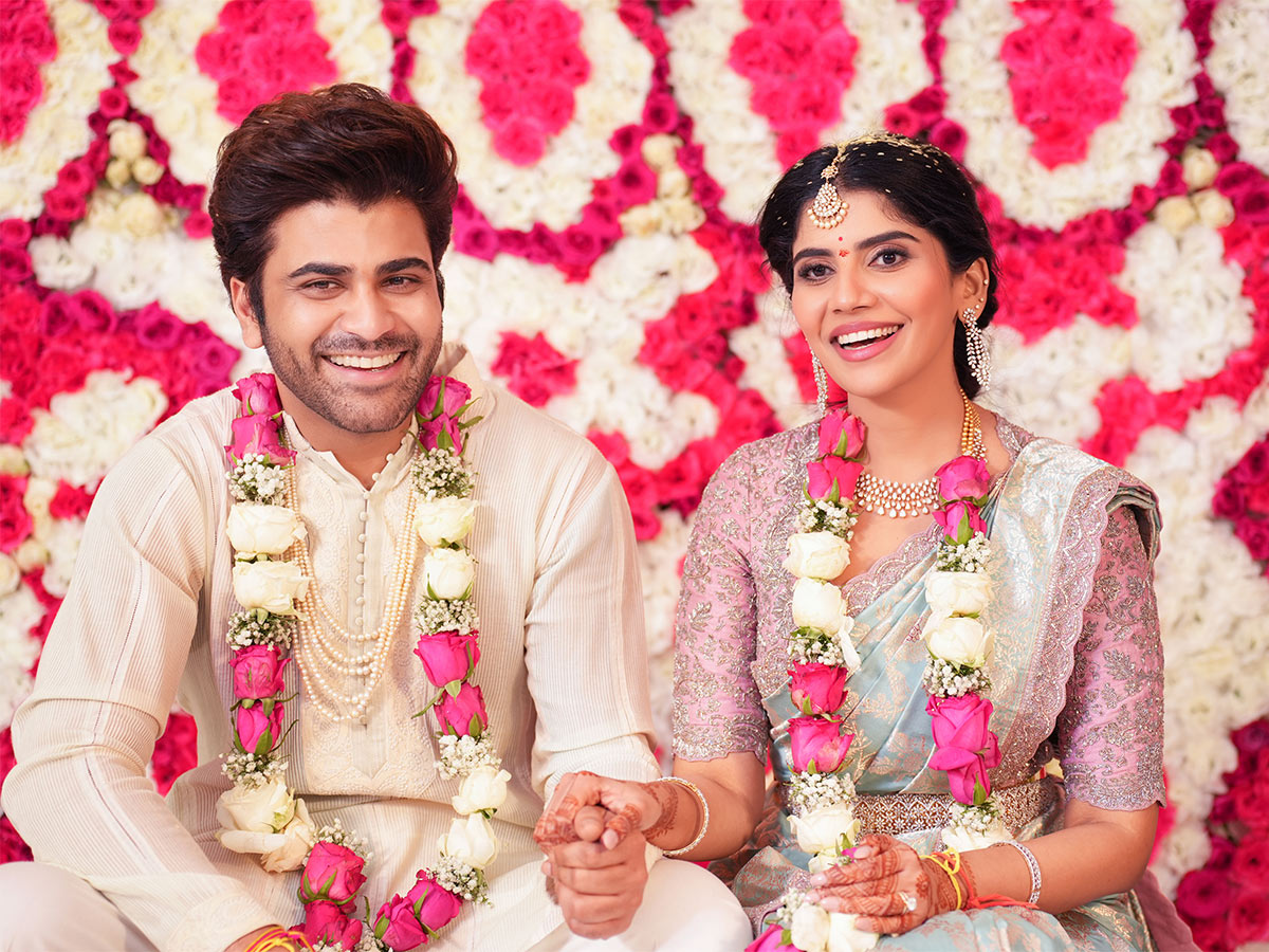 Tollywood Hero Sharwanand Engagement Photos - Sakshi41