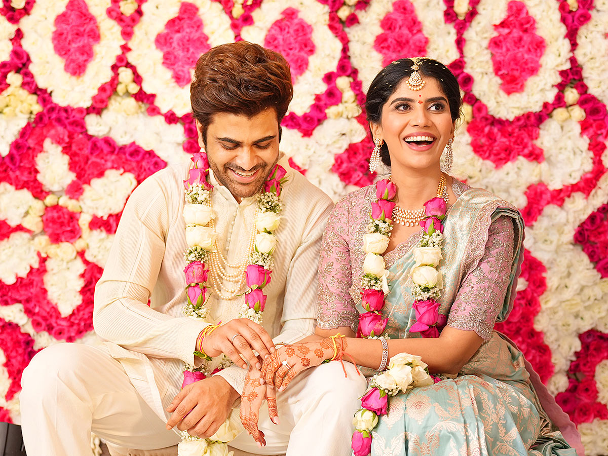 Tollywood Hero Sharwanand Engagement Photos - Sakshi44