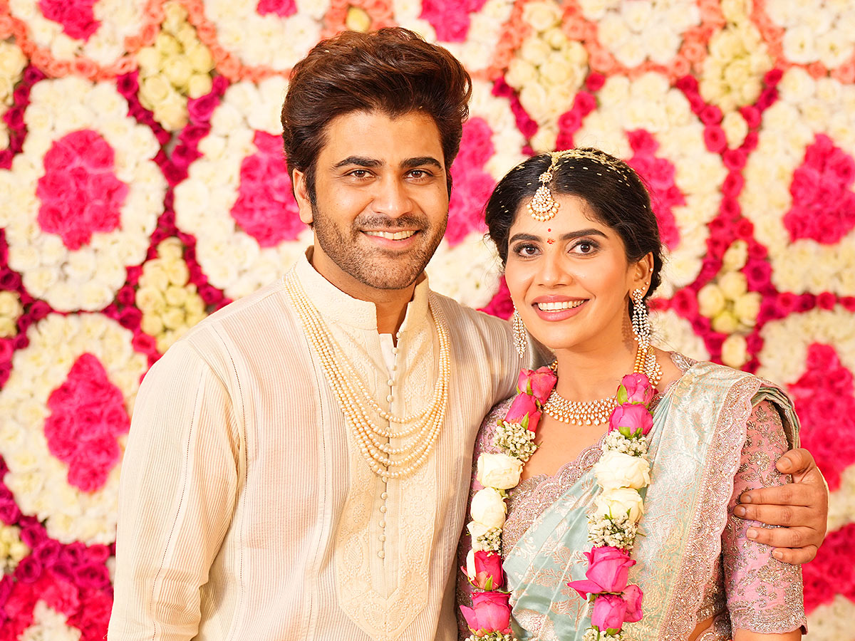 Tollywood Hero Sharwanand Engagement Photos - Sakshi48