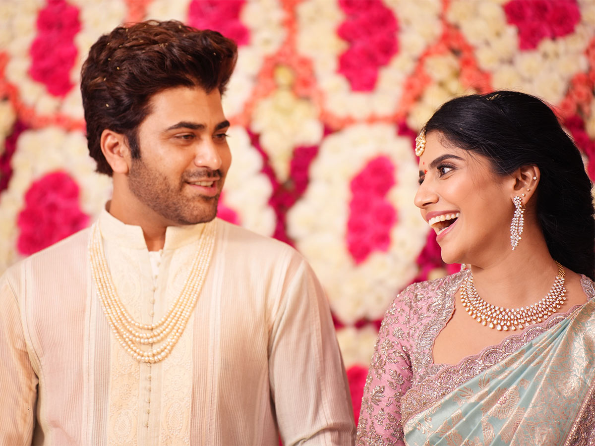 Tollywood Hero Sharwanand Engagement Photos - Sakshi7