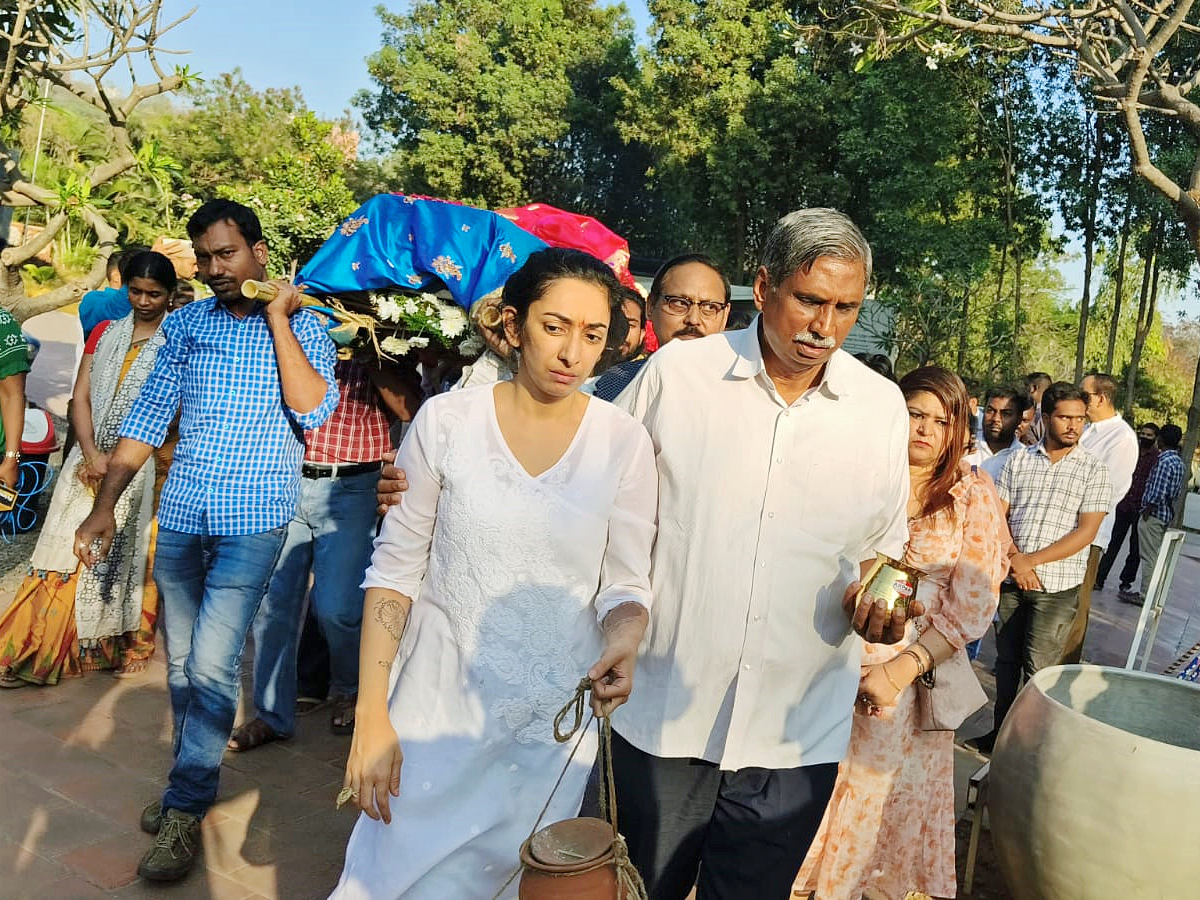 Senior Actress Jamuna Funeral Photos - Sakshi7