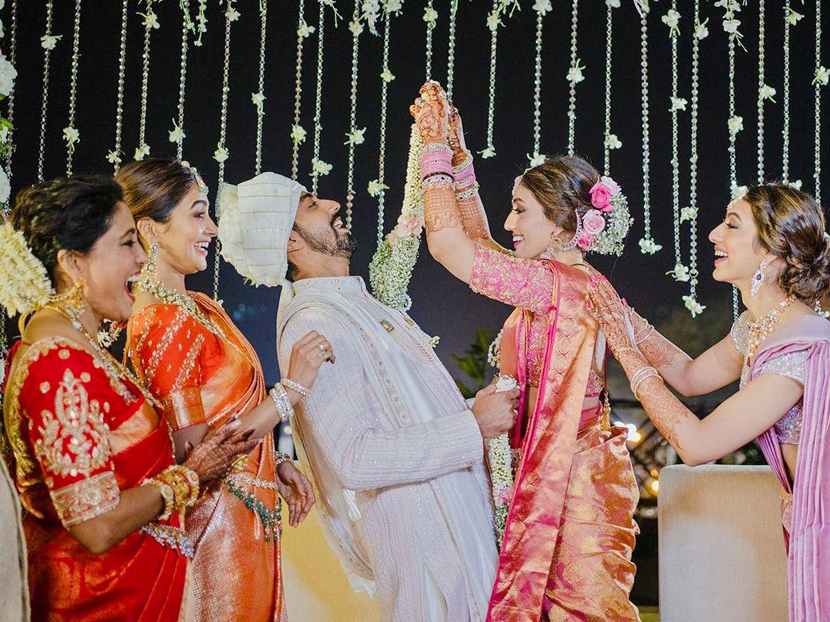 Actress Pooja Hegde Brother Wedding Viral Photos - Sakshi7