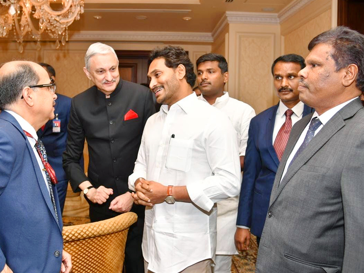 CM Jagan at AP Global Investors Summit Curtain Raiser Event in Delhi Photos - Sakshi3