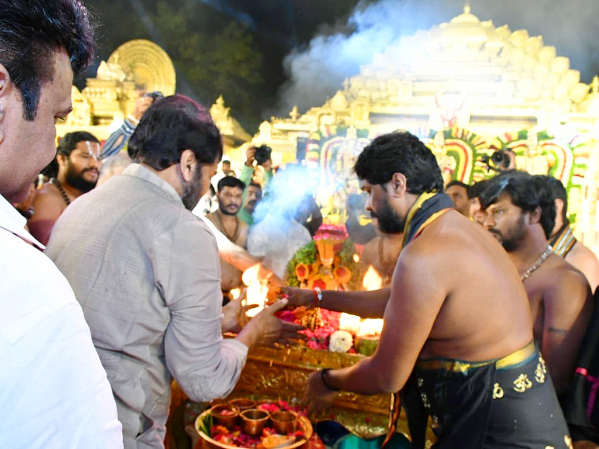 Chiranjeevi attends Talasani Srinivas Yadav Ayyappa Swamy Maha Padi Pooja - Sakshi15