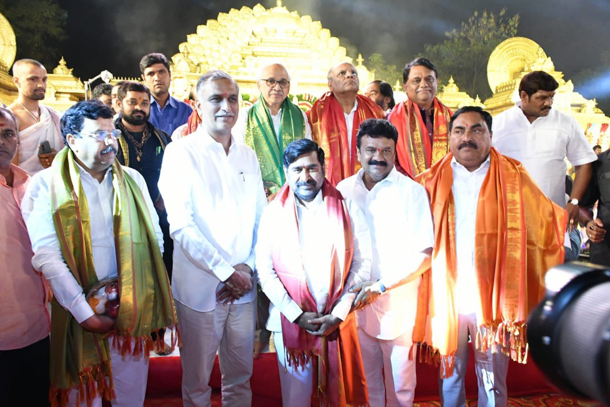 Chiranjeevi attends Talasani Srinivas Yadav Ayyappa Swamy Maha Padi Pooja - Sakshi3