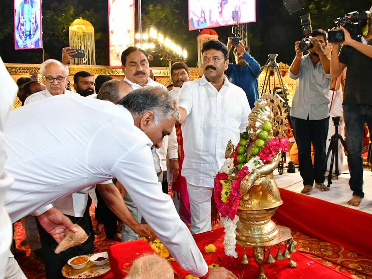 Chiranjeevi attends Talasani Srinivas Yadav Ayyappa Swamy Maha Padi Pooja - Sakshi6