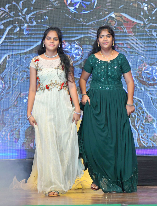 Celebrations At Vijayawada Siddhartha College Photos - Sakshi19