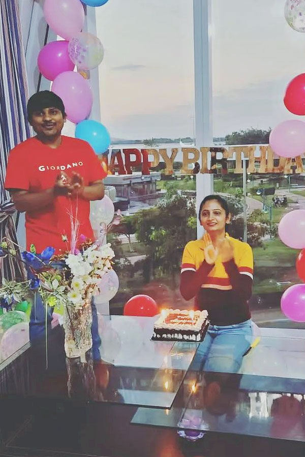 Jordar Sujatha surprising birthday celebrations in Dubai Photos - Sakshi11