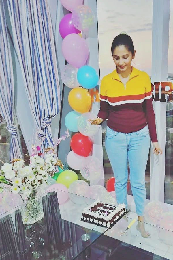 Jordar Sujatha surprising birthday celebrations in Dubai Photos - Sakshi6