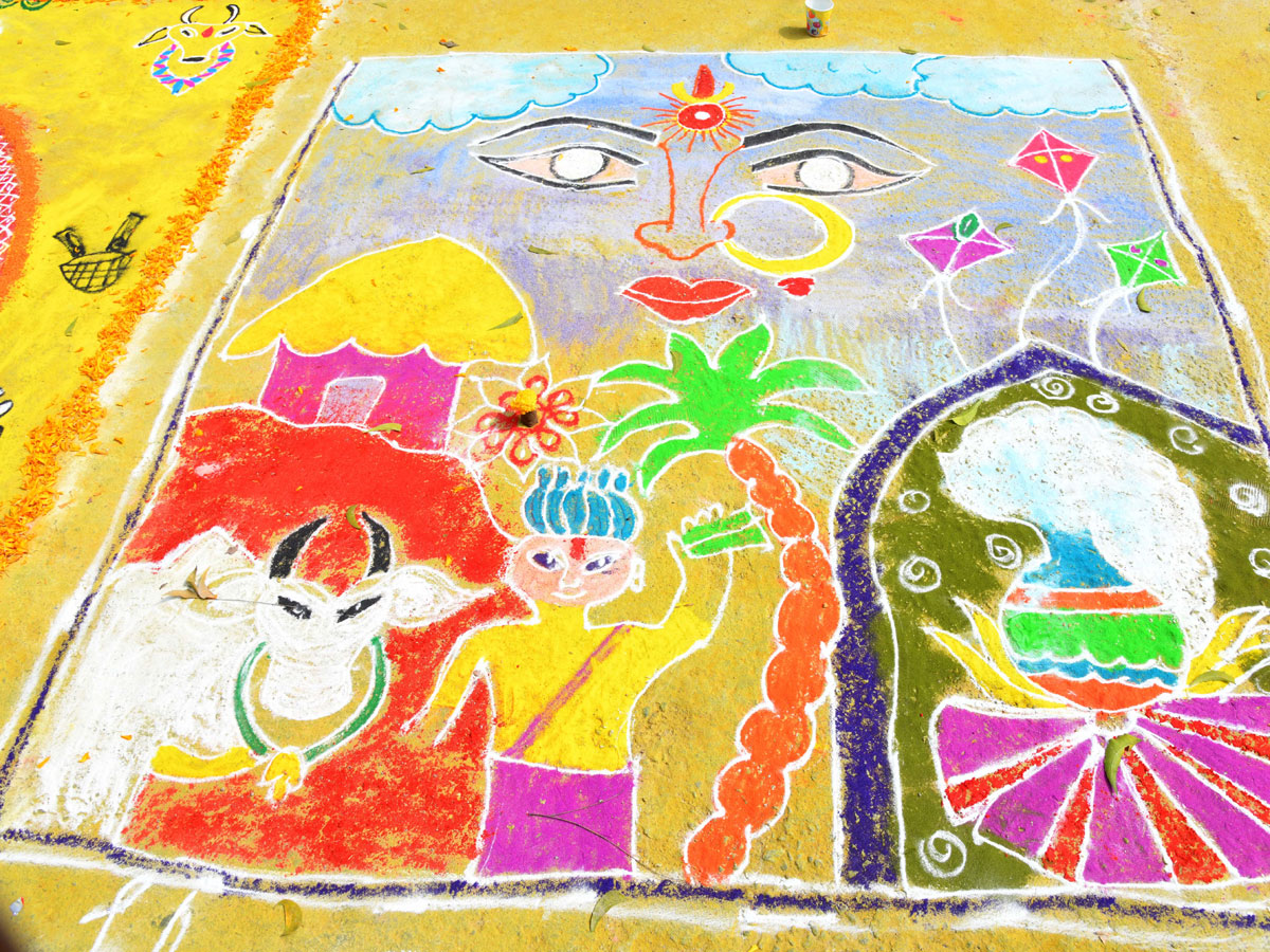 Rangoli Competition At Hyderabad Organised by Sakshi Telugu News Paper Photos - Sakshi18