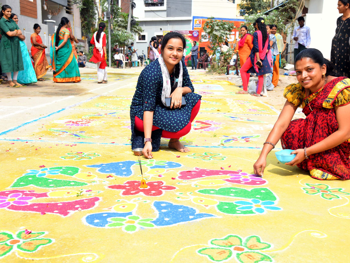 Rangoli Competition At Hyderabad Organised by Sakshi Telugu News Paper Photos - Sakshi26