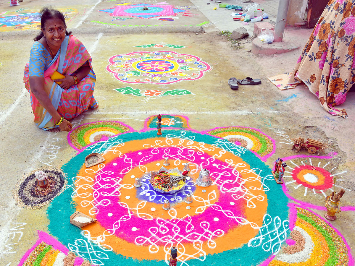 Rangoli Competition At Hyderabad Organised by Sakshi Telugu News Paper Photos - Sakshi8