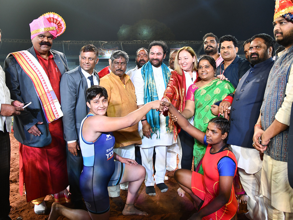 Hyderabad Traditional Wrestling Competition 2023 At LB Stadium Photos - Sakshi16