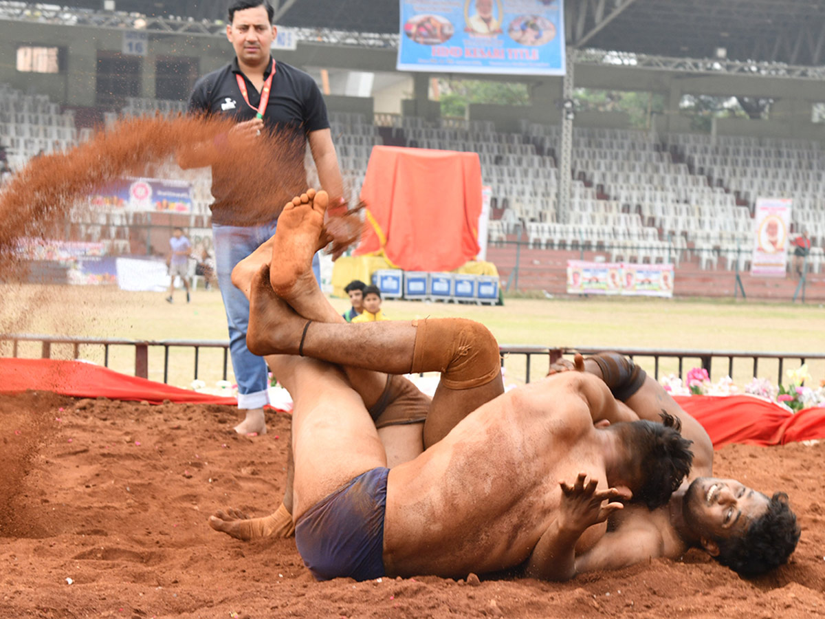 Hyderabad Traditional Wrestling Competition 2023 At LB Stadium Photos - Sakshi17