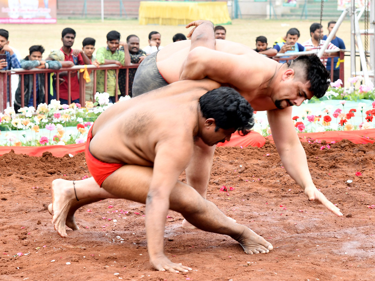 Hyderabad Traditional Wrestling Competition 2023 At LB Stadium Photos - Sakshi22